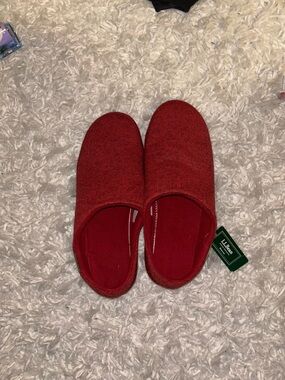 L.L.Bean Red Knit Slip-On House Slippers